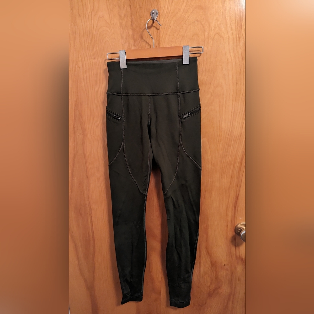 Lululemon First Mile Tech Tight in Military Green